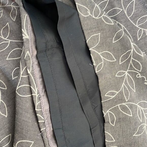 Maggy London Dress Size 6 Charcoal Gray w/leaf stitching. - Picture 7 of 7